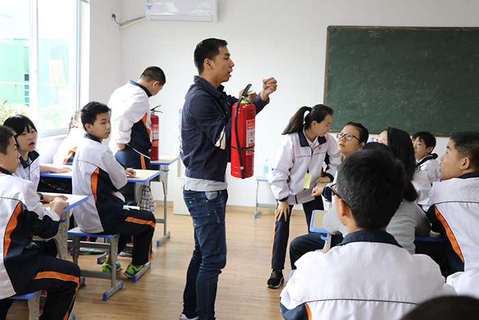 88faba168be86959e31d30b5649c017c.jpg